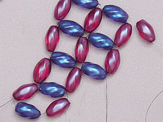 Right-Angle Weave (Single Needle) Stitch